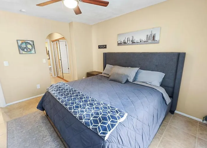The Cool Cactus With Pool And Jacuzzi Holiday home Tempe