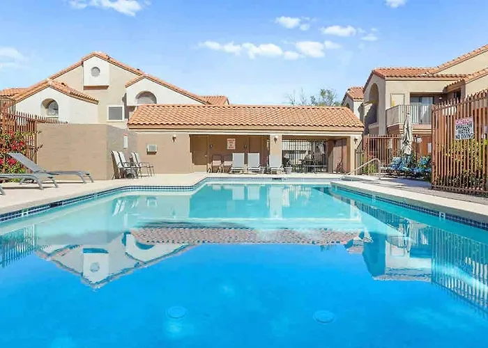 The Cool Cactus With Pool And Jacuzzi Holiday home *